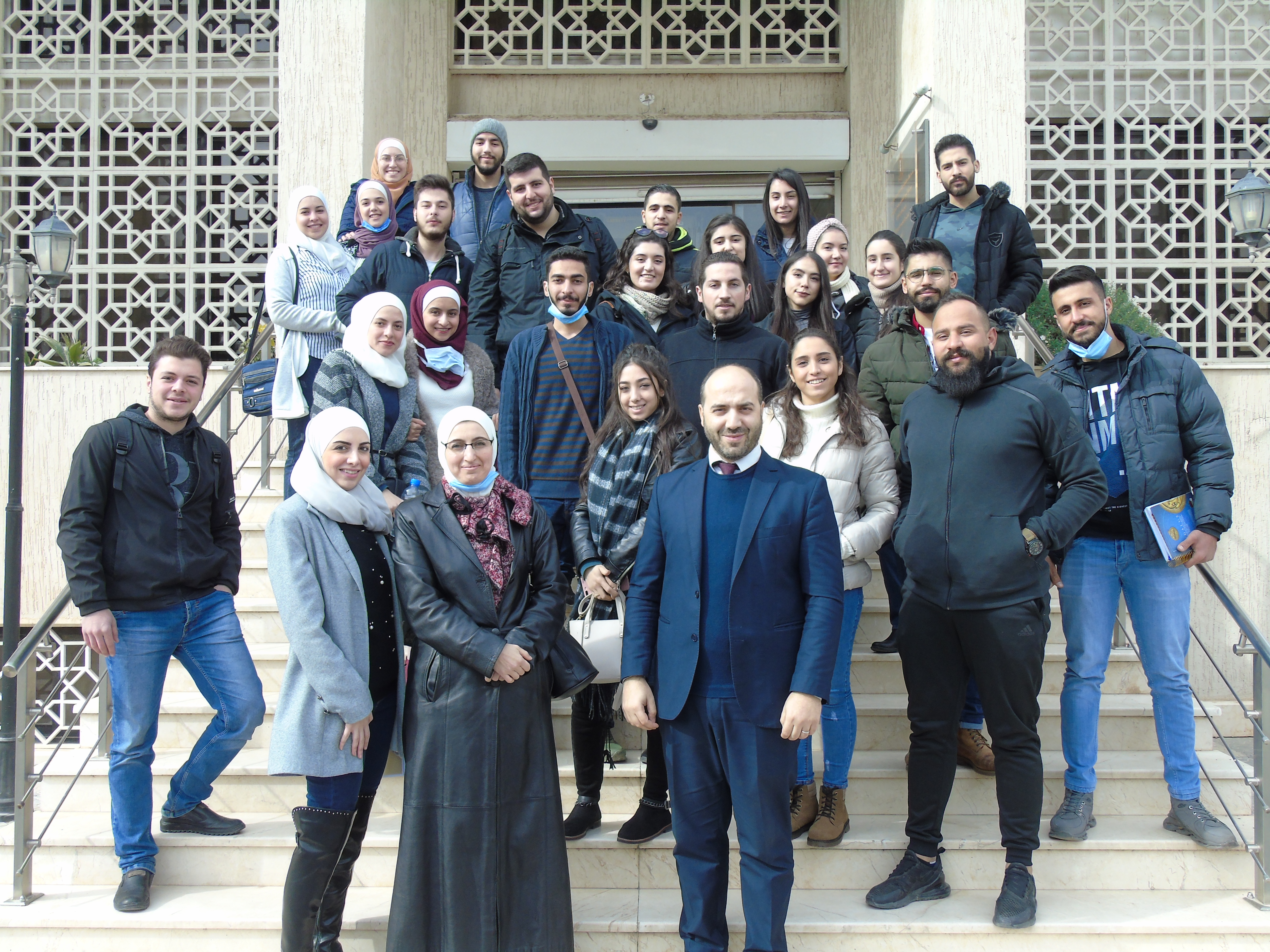 طلاب المعهد العالي لإدارة الاعمال HIBA  في زيارة ميدانية للسوق 